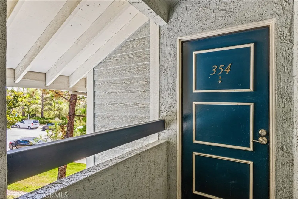 26788 Claudette Street #354 Canyon Country, CA 91351