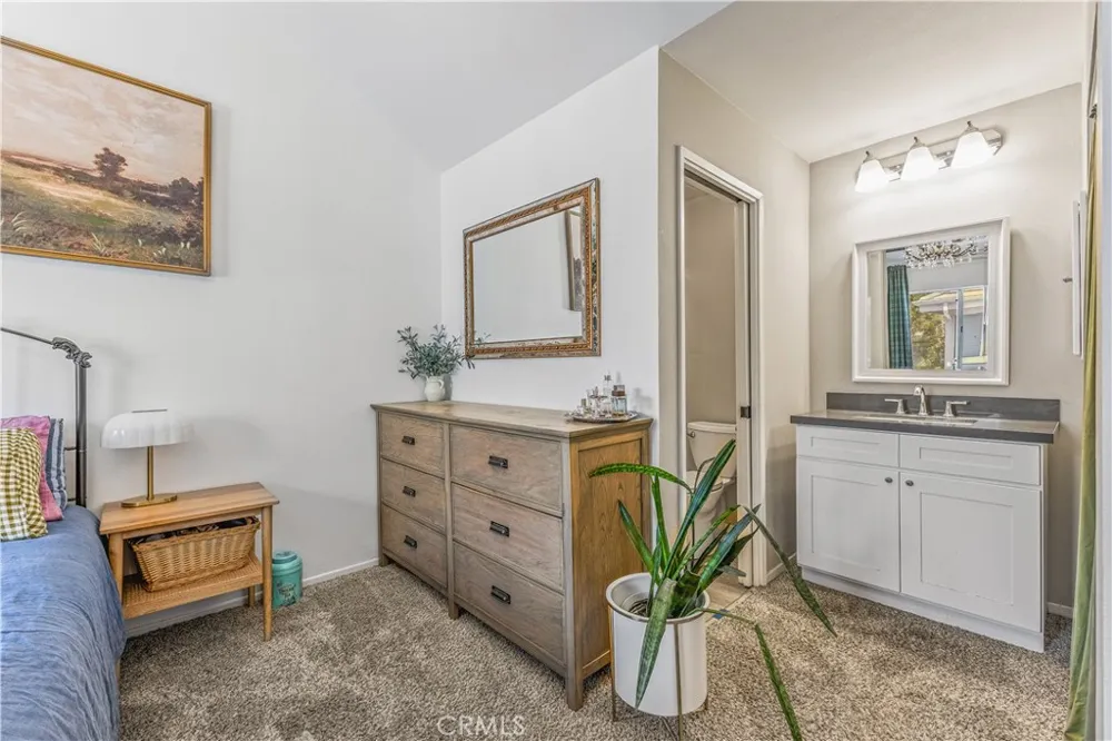 26788 Claudette Street #354 Canyon Country, CA 91351