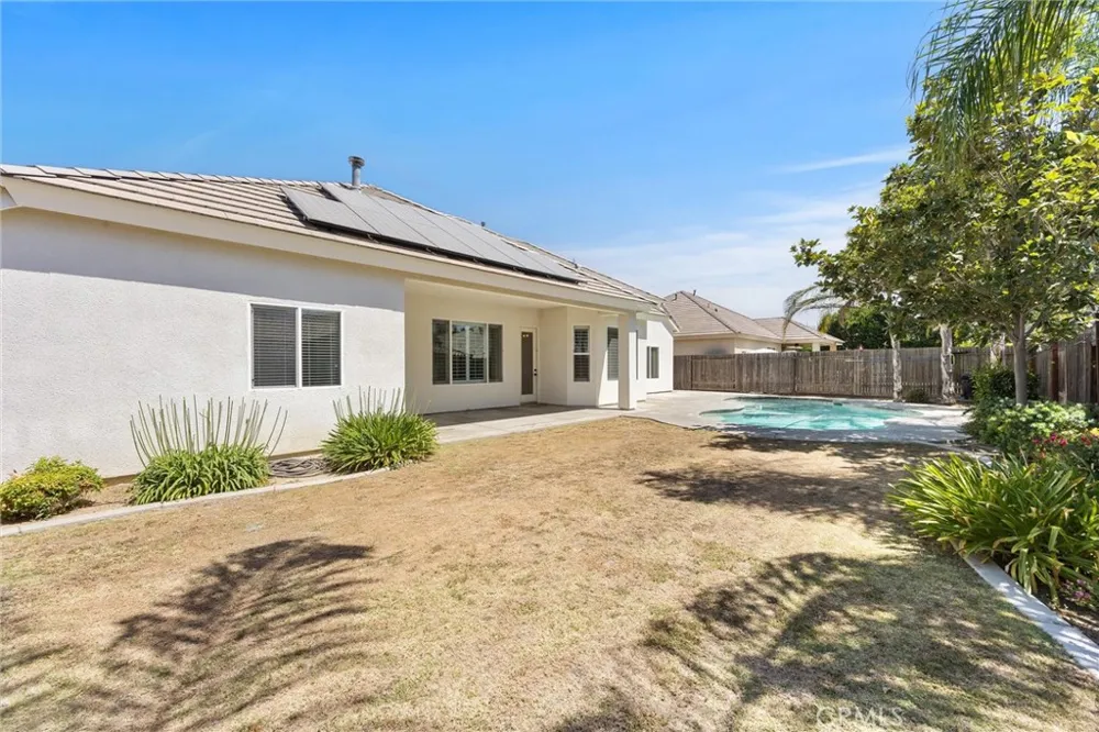 6113 Dartmoor Wood Bakersfield, CA 93314