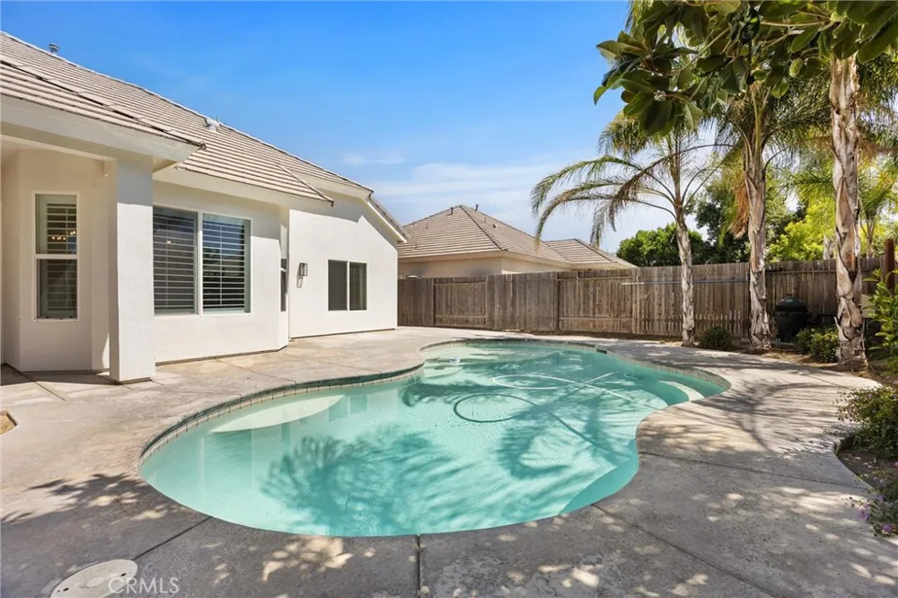 6113 Dartmoor Wood Bakersfield, CA 93314