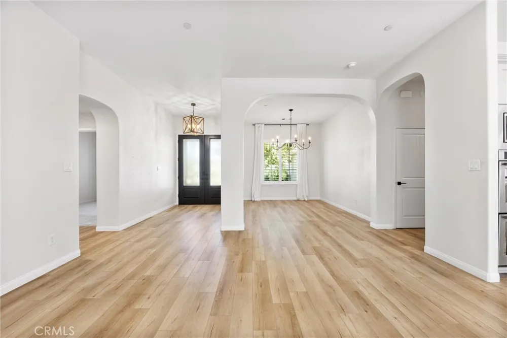 6113 Dartmoor Wood Bakersfield, CA 93314