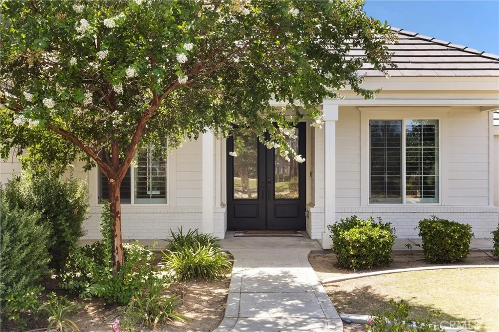 6113 Dartmoor Wood Bakersfield, CA 93314