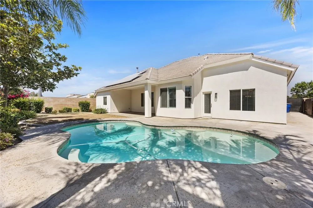 6113 Dartmoor Wood Bakersfield, CA 93314