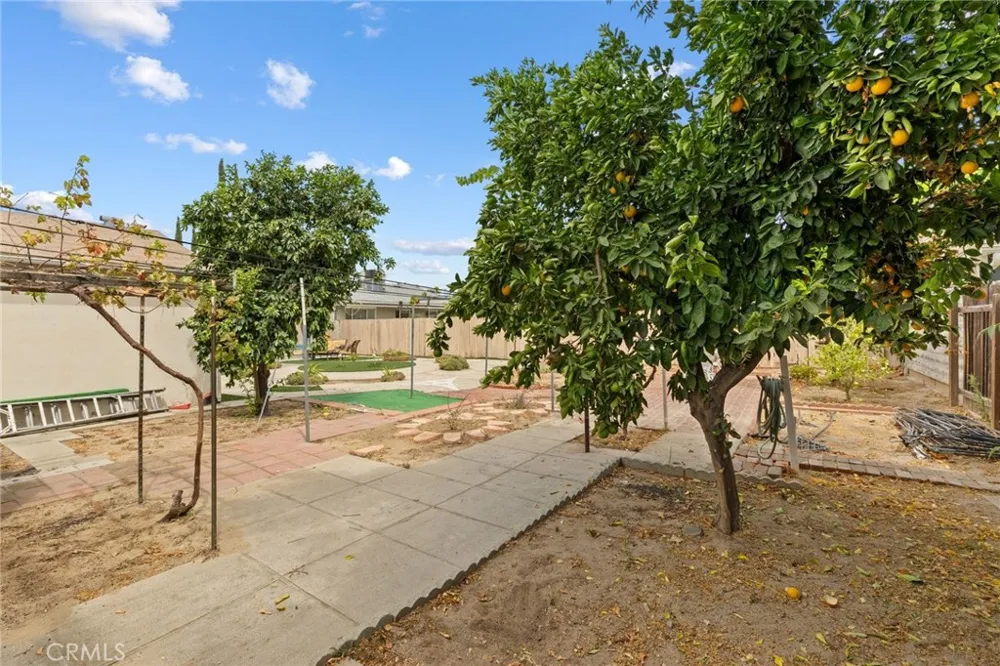 6306 Denny Avenue North Hollywood, CA 91606
