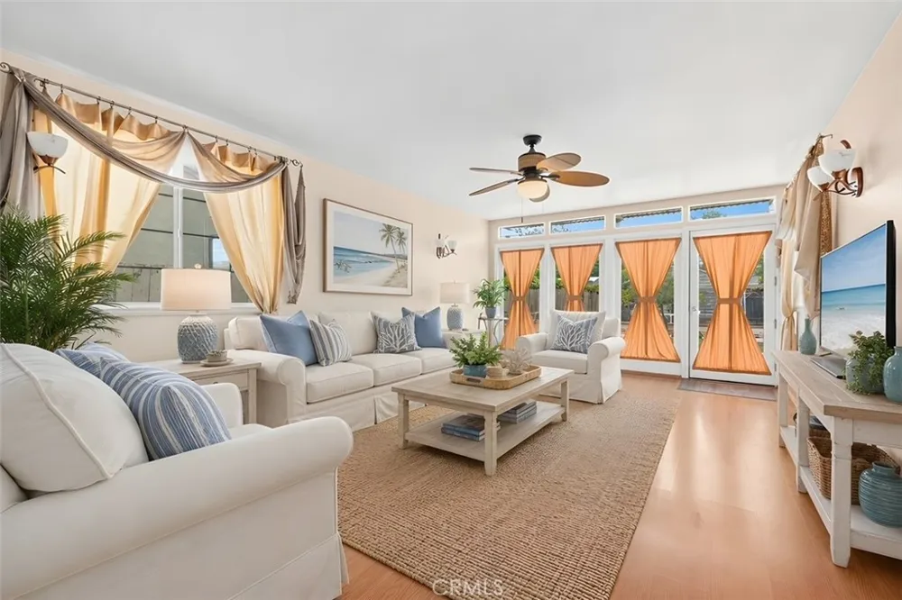 6306 Denny Avenue North Hollywood, CA 91606