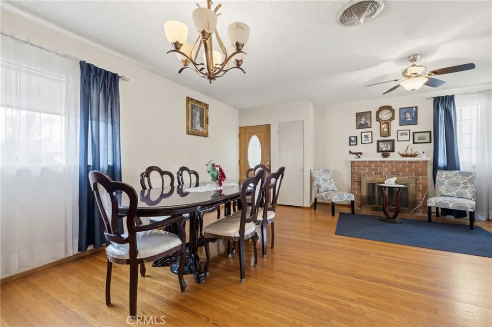 6306 Denny Avenue North Hollywood, CA 91606