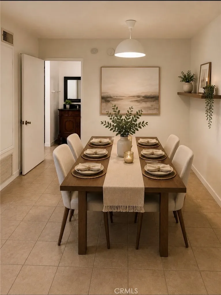 5460 White Oak Avenue #E207 Encino, CA 91316
