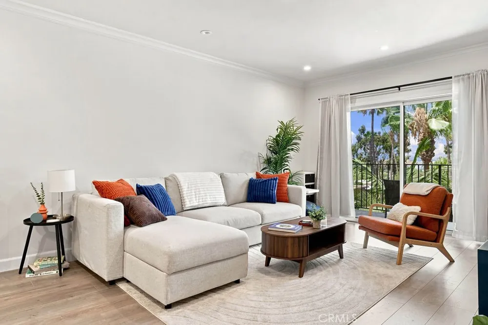 1517 E Garfield #84 Glendale, CA 91205
