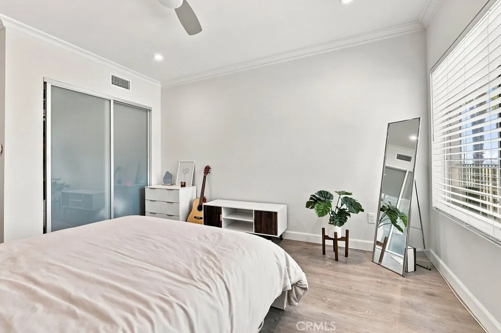 1517 E Garfield #84 Glendale, CA 91205