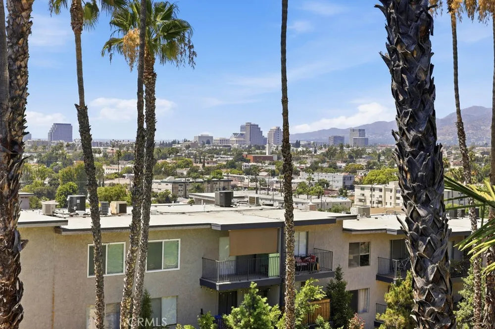 1517 E Garfield #84 Glendale, CA 91205