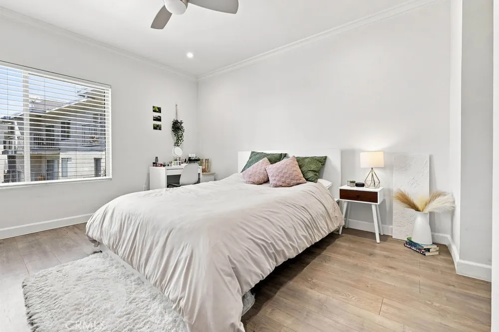 1517 E Garfield #84 Glendale, CA 91205