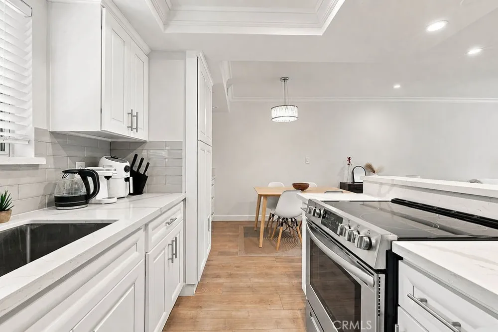 1517 E Garfield #84 Glendale, CA 91205