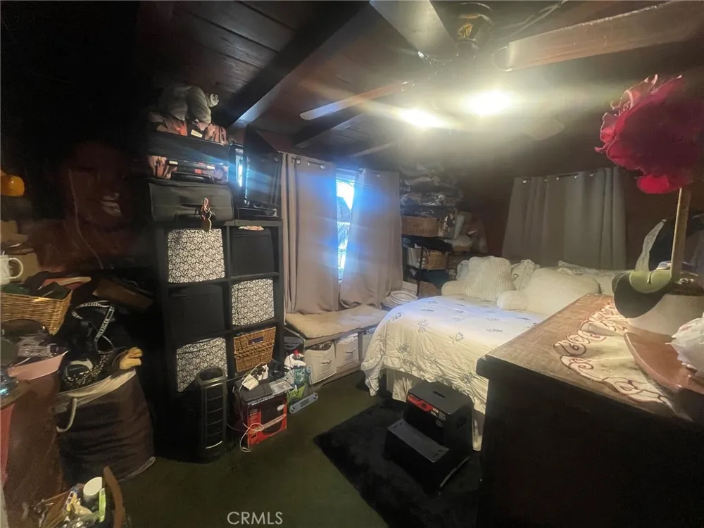 7751 Arvilla Avenue Sun Valley, CA 91352