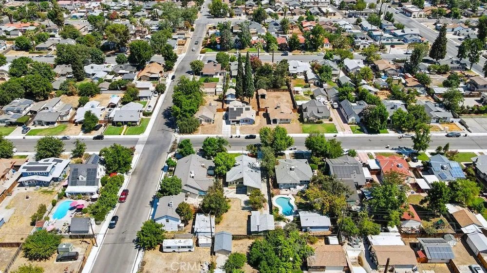 1825 2nd Bakersfield, CA 93304