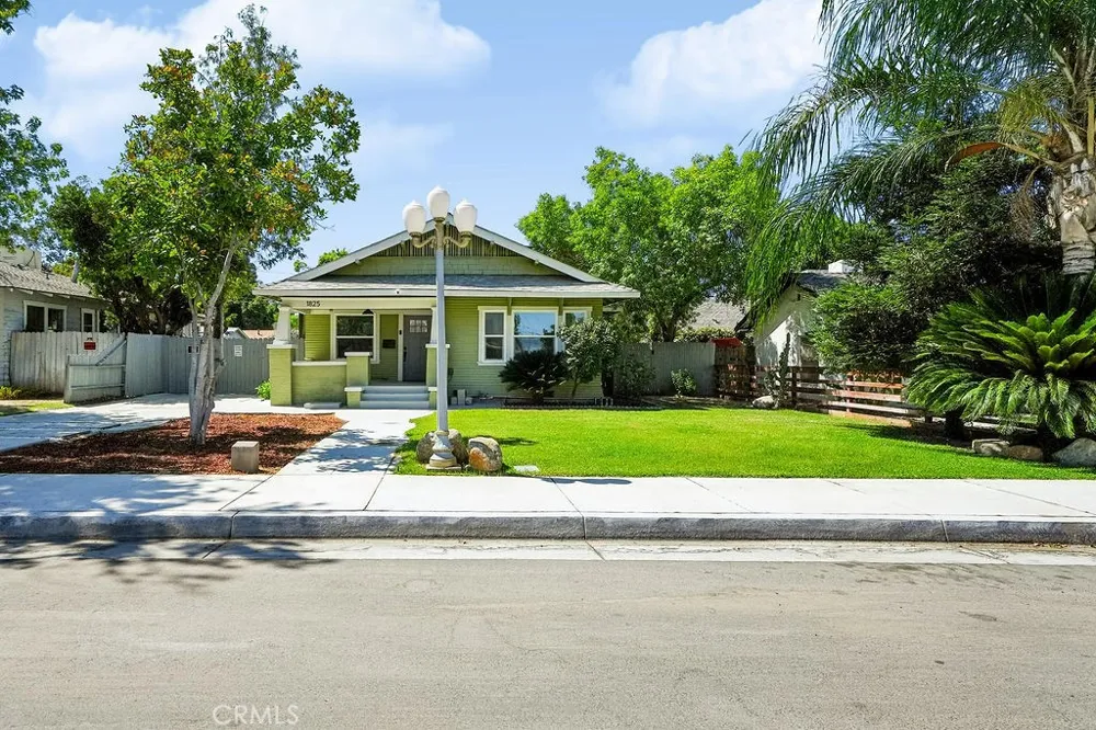 1825 2nd Bakersfield, CA 93304