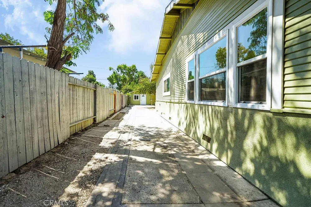 1825 2nd Bakersfield, CA 93304