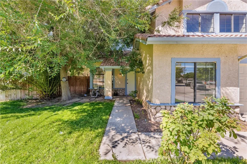44811 Rock Island Lancaster, CA 93535