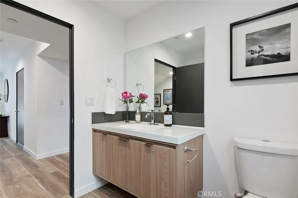 13538 Vanowen Street #4 Valley Glen, CA 91405