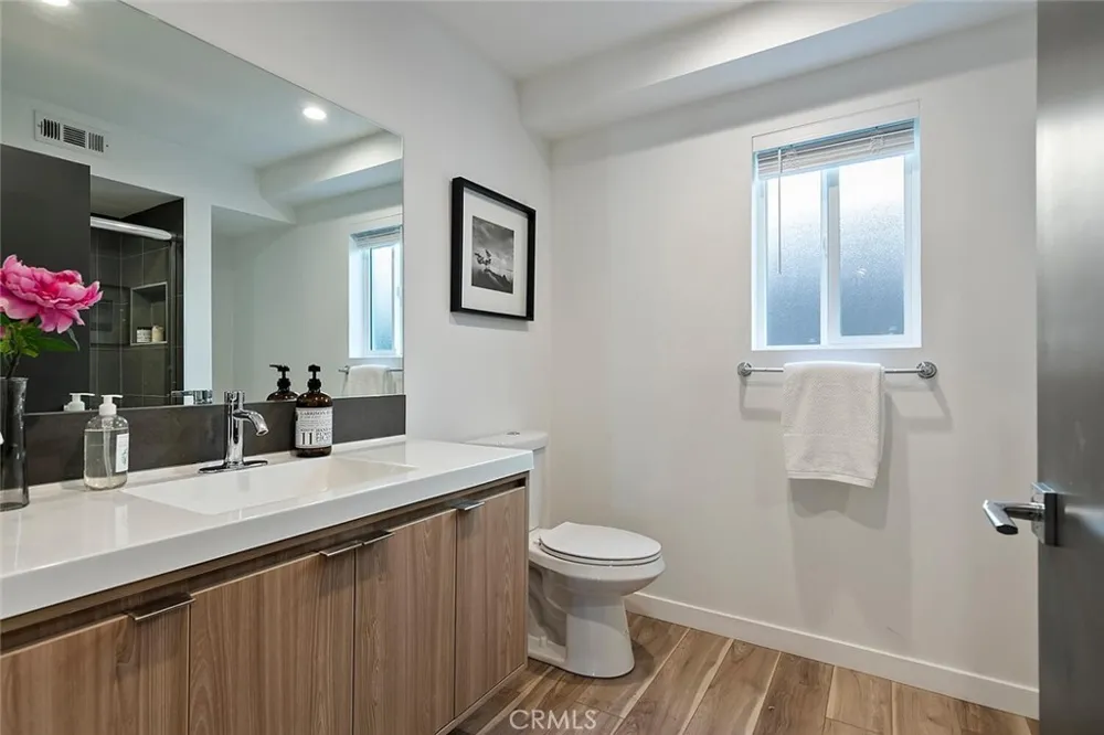 13538 Vanowen Street #4 Valley Glen, CA 91405