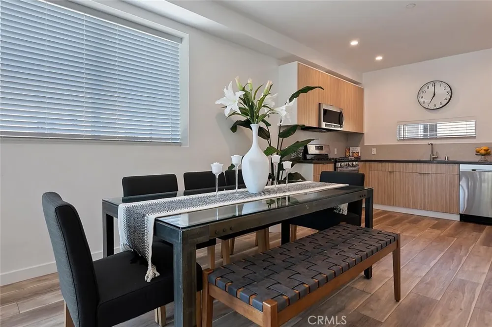 13538 Vanowen Street #4 Valley Glen, CA 91405