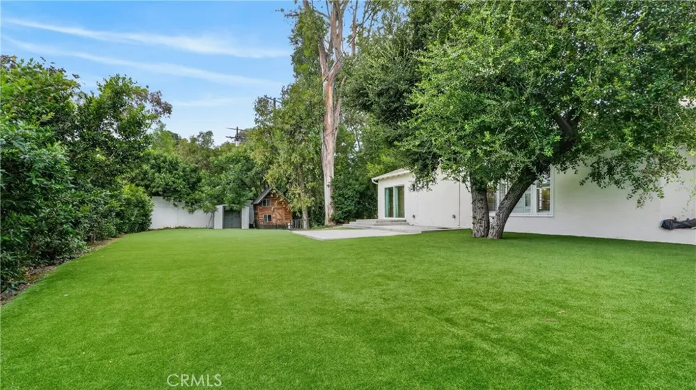 4711 Tyrone Sherman Oaks, CA 91423