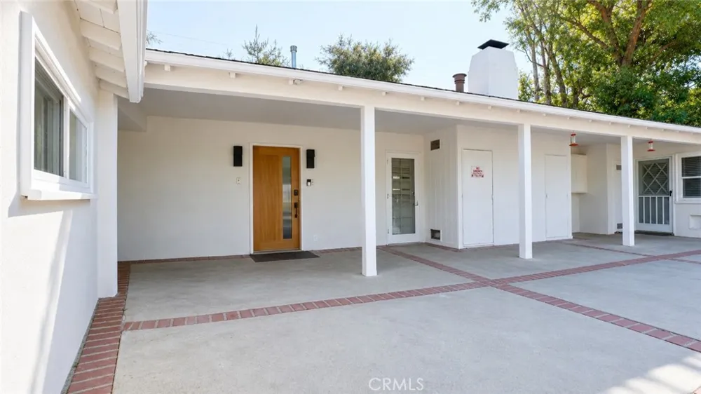 4711 Tyrone Sherman Oaks, CA 91423