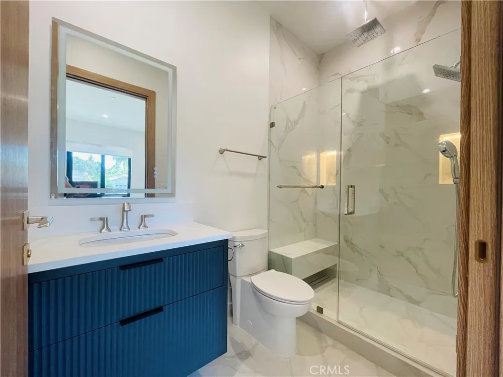 18225 Sugarman Tarzana, CA 91356