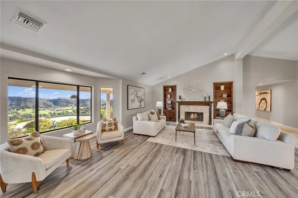 42253 Via Nortada Temecula, CA 92590