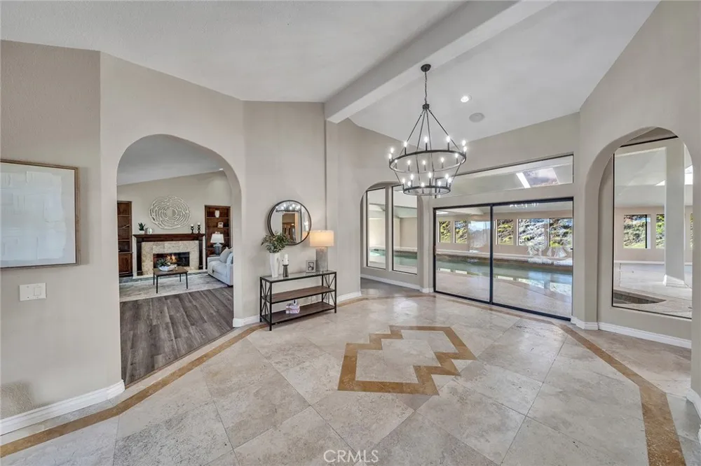 42253 Via Nortada Temecula, CA 92590