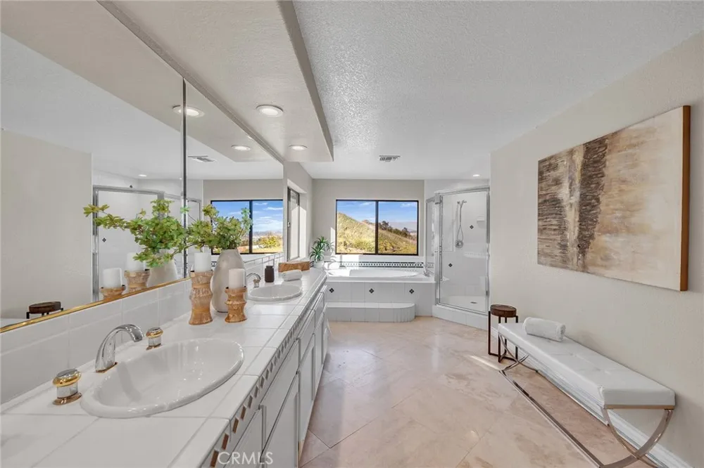 42253 Via Nortada Temecula, CA 92590