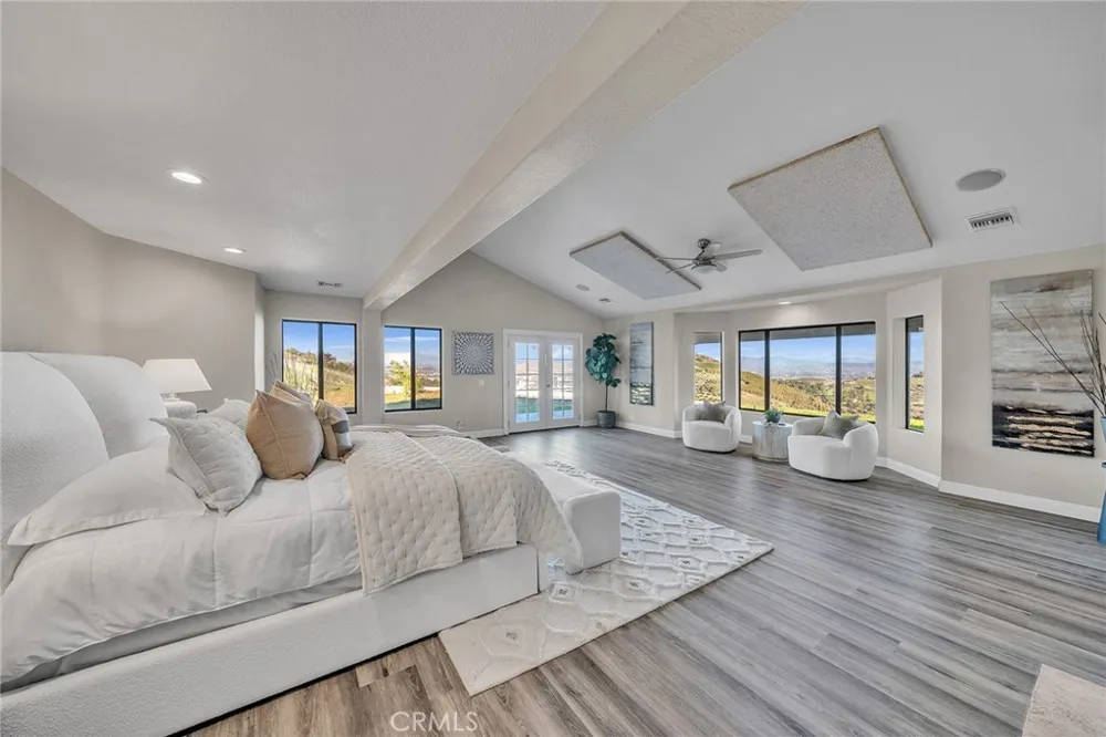 42253 Via Nortada Temecula, CA 92590