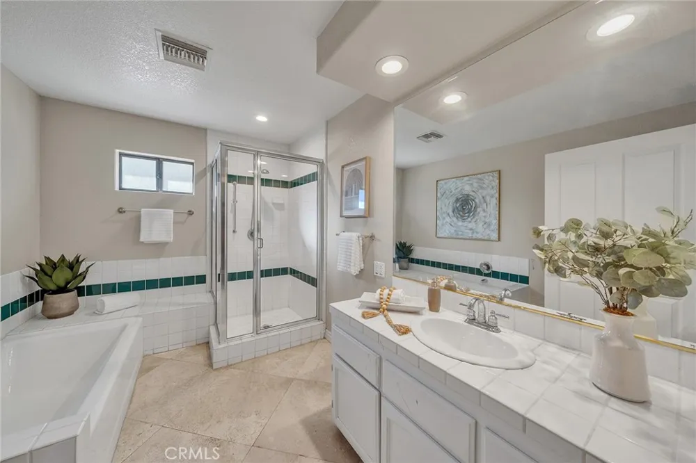 42253 Via Nortada Temecula, CA 92590