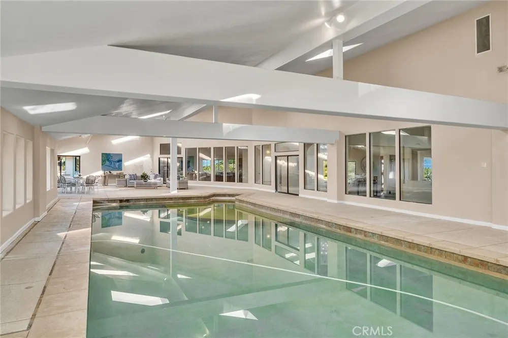 42253 Via Nortada Temecula, CA 92590