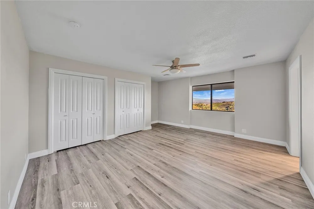 42253 Via Nortada Temecula, CA 92590