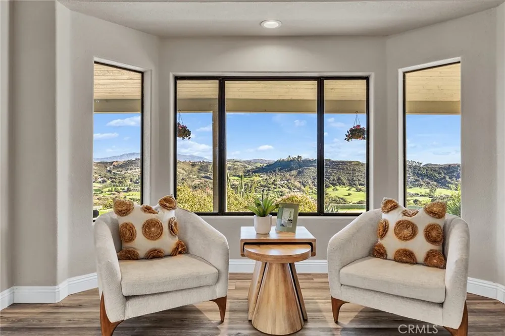 42253 Via Nortada Temecula, CA 92590