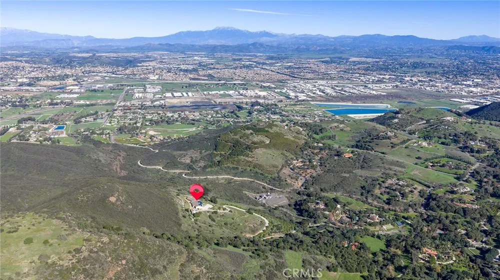 42253 Via Nortada Temecula, CA 92590