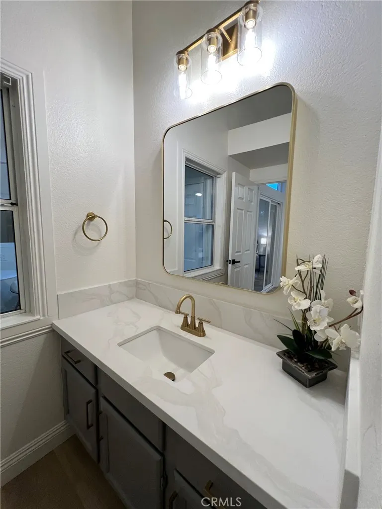3024 Holline Court Lancaster, CA 93535