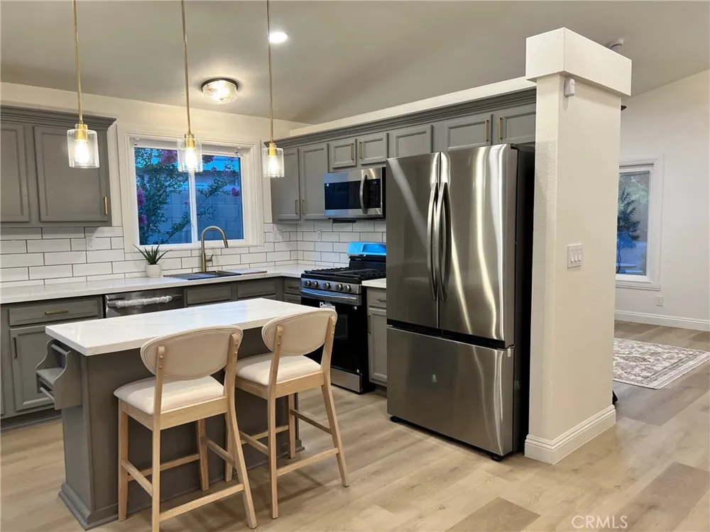 3024 Holline Court Lancaster, CA 93535