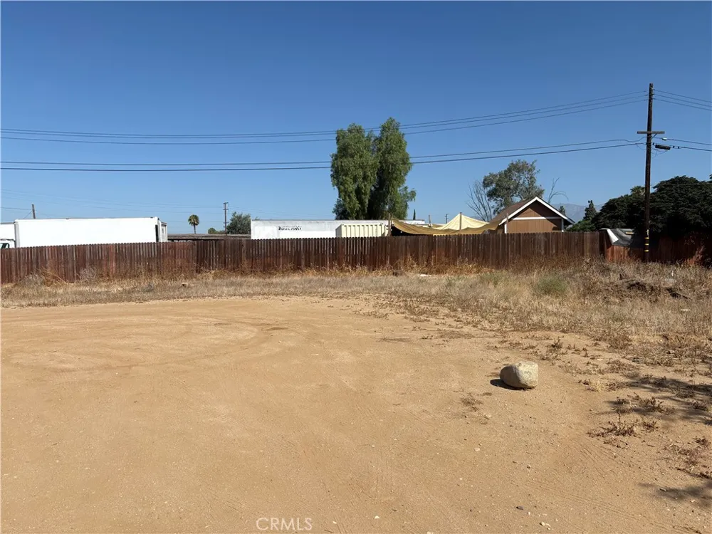 Near Mission Boulevard Riverside, CA 92509