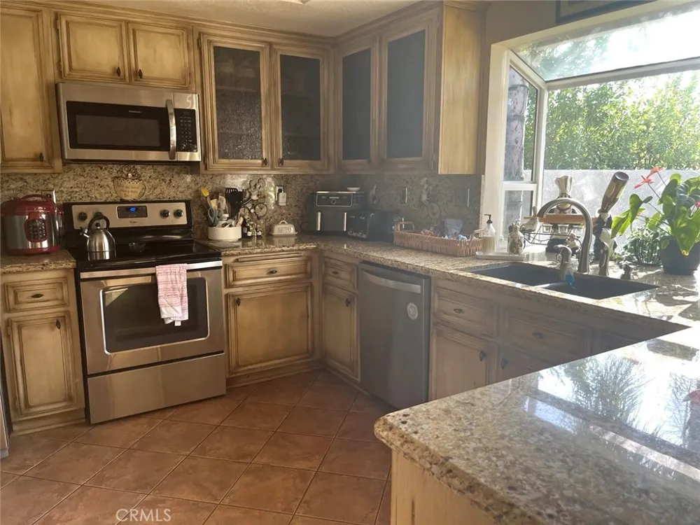 30027 Swan Point Canyon Lake, CA 92587