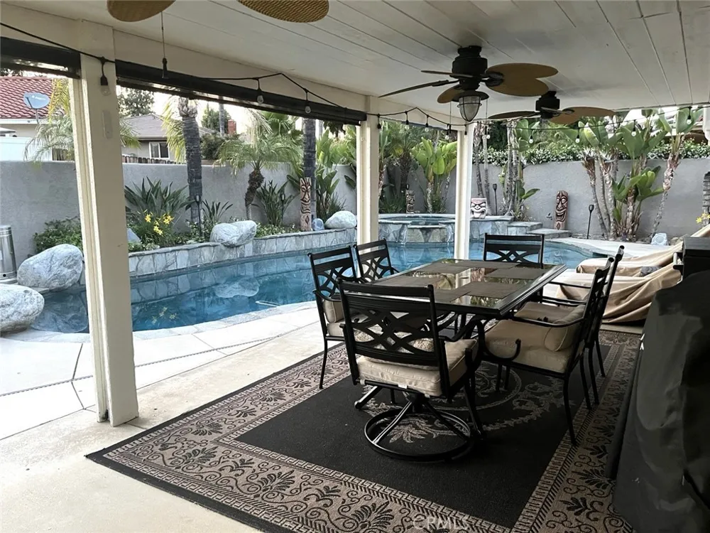 30027 Swan Point Canyon Lake, CA 92587