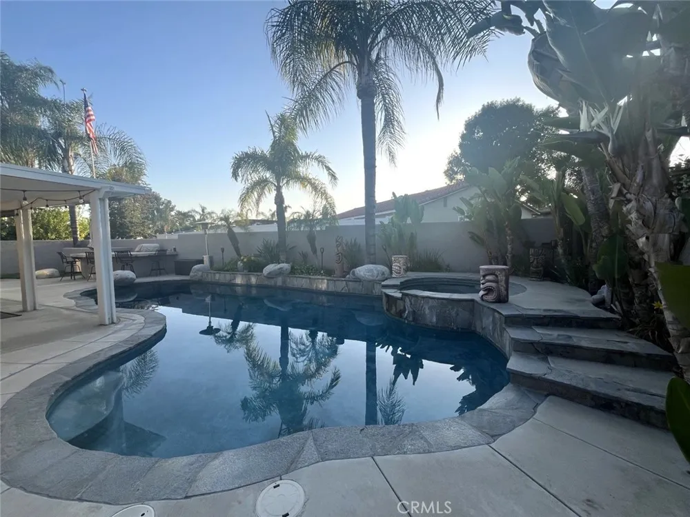 30027 Swan Point Canyon Lake, CA 92587