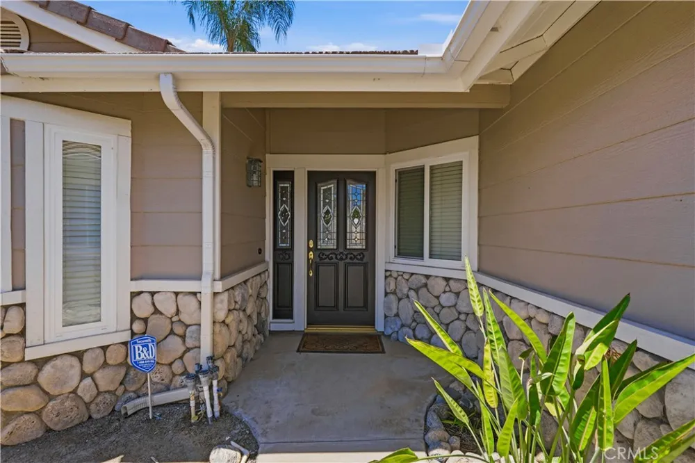 30027 Swan Point Canyon Lake, CA 92587