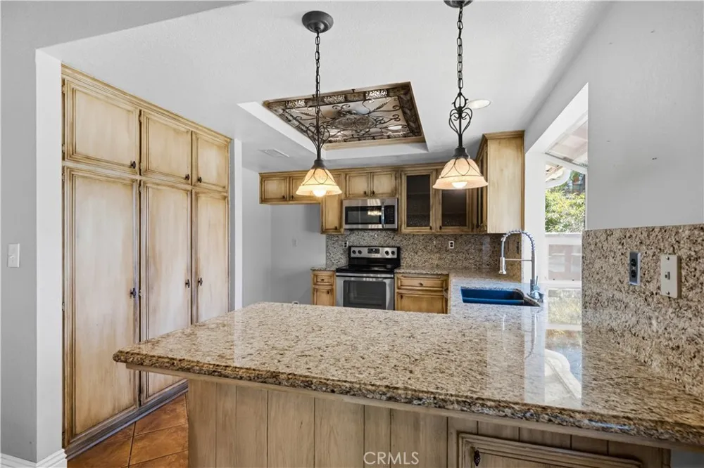 30027 Swan Point Canyon Lake, CA 92587