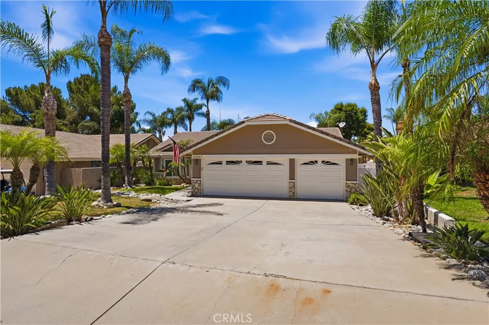 30027 Swan Point Canyon Lake, CA 92587