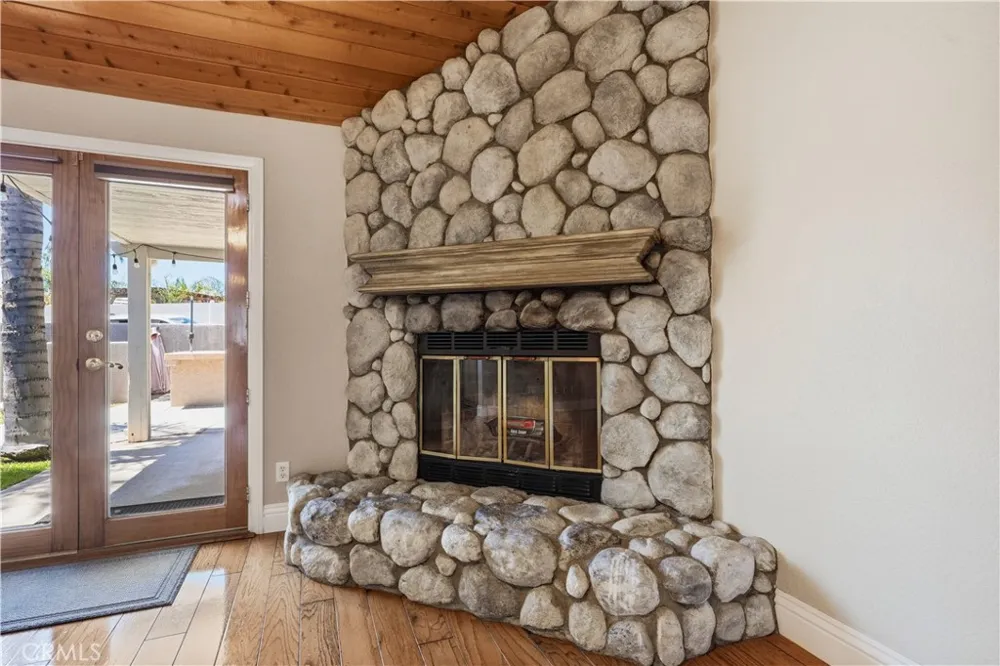 30027 Swan Point Canyon Lake, CA 92587