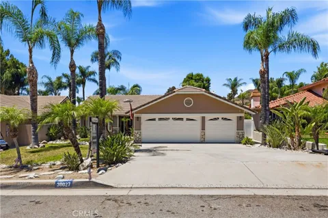 30027 Swan Point