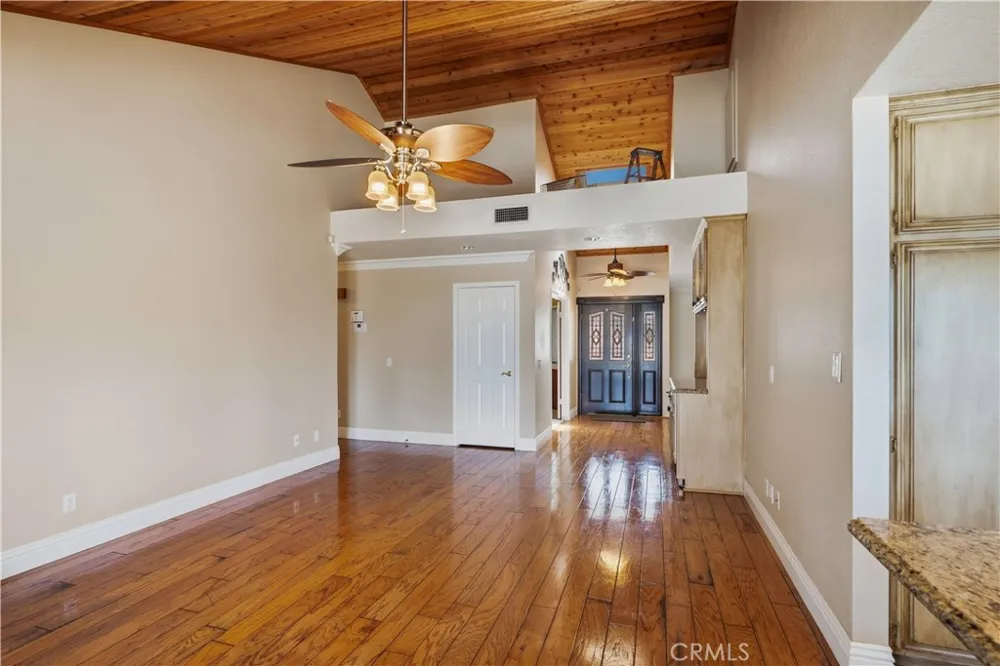 30027 Swan Point Canyon Lake, CA 92587