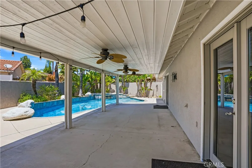 30027 Swan Point Canyon Lake, CA 92587