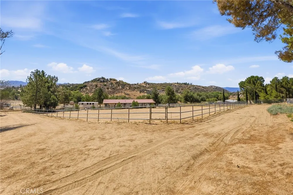 49050 Lake Canyon Aguanga, CA 92536